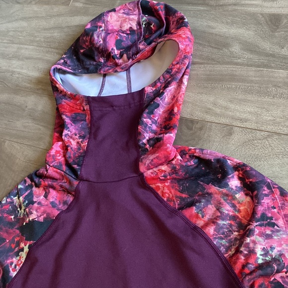 Adidas Running Hoodie - ladies Small - Picture 5 of 11